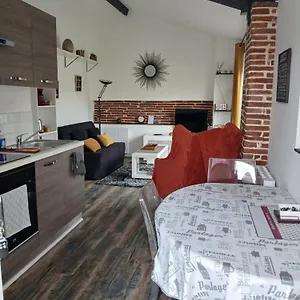  Appartement De Pham France