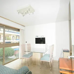 Centre Promenade With Terrace Next To The Sea In The Pedestrian Area Apartment